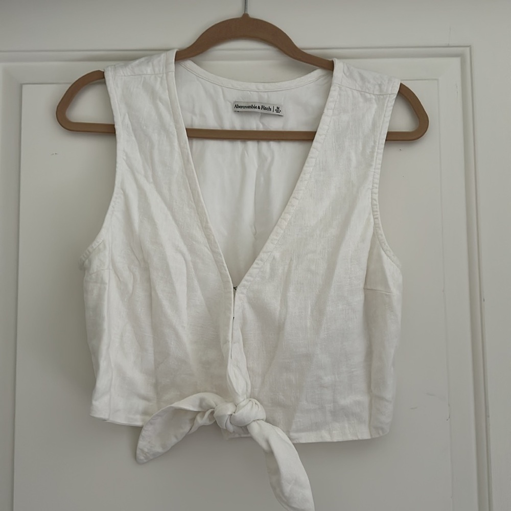 Abercrombie & Fitch tie front crop top in white
